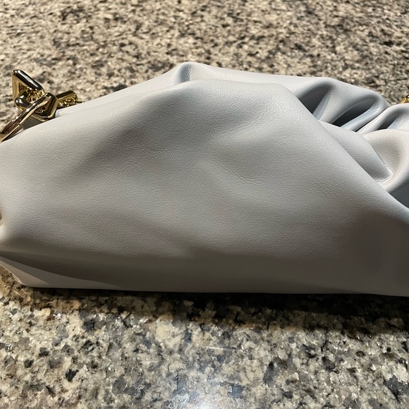 Light blue/grey cloud shoulder bag. NWOT. never worn - Picture 2 of 4